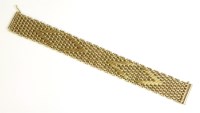 Lot 480 - A 9ct gold panther link bracelet
