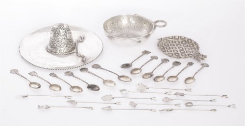 Lot 30 - A collection of Mexican metalwares items