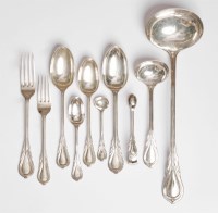 Lot 120 - An Edwardian silver lily pattern flatware service