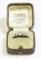 Lot 412 - A graduated five stone diamond ring