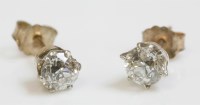 Lot 433 - A pair of gold