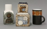 Lot 141 - Troika pottery