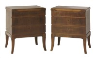Lot 599 - A pair of walnut bedside chests