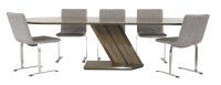 Lot 724 - A Saporiti Italia dining room suite