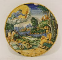 Lot 24 - A maiolica Dish