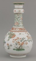 Lot 34 - A wucai Guglet Vase