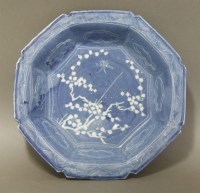 Lot 20 - An unusual resist-decorated ko-sometsuke Bowl