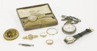 Lot 23 - A 9ct gold bar brooch