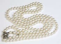 Lot 441 - A two row uniform cultured pearl necklace