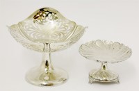 Lot 169 - A silver bowl