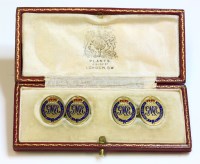 Lot 382 - A pair of cased