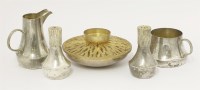 Lot 121 - A collection of silver