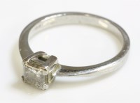 Lot 518 - A platinum single stone diamond ring