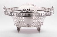 Lot 171 - A Scottish silver basket
