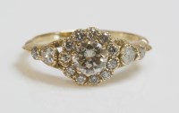 Lot 459 - An 18ct gold diamond cluster ring