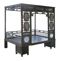 Lot 385 - A rosewood and elm Canopy Bed