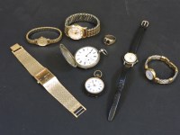 Lot 61 - A 9ct gold enamelled Masonic signet ring