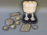 Lot 157 - A cased set of silver cruets