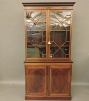 Lot 628 - An Edwardian mahogany and crossbanded bookcase