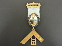 Lot 117 - A 9ct gold Masonic medal