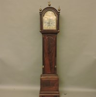 Lot 624 - A George III mahogany longcase clock