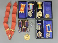 Lot 191 - A 9ct gold Masonic order