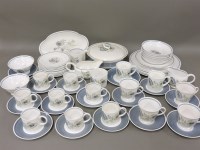 Lot 508 - A quantity of Susie Cooper ‘Glen Mist’ pattern dinner and tea wares