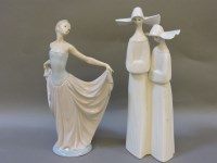 Lot 332 - Two Lladro figures