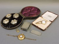 Lot 185 - Four cased silver salts