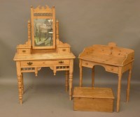 Lot 772 - A pine washstand