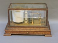 Lot 505 - An oak cased barograph