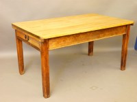 Lot 722 - A pine kitchen table