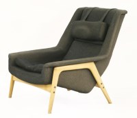 Lot 465 - An armchair
