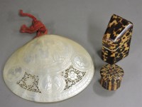Lot 199 - A miniature tortoiseshell box