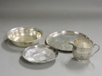 Lot 259 - A silver dish