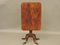 Lot 766 - A George III mahogany tilt top table