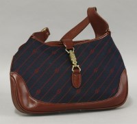 Lot 187 - A vintage Gucci 'Jackie O' shoulder bag