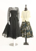 Lot 123 - A 1940s yellow silk chiffon blouse