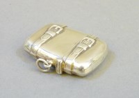 Lot 203 - A sterling silver vesta case