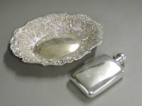 Lot 274 - A silver hip flask