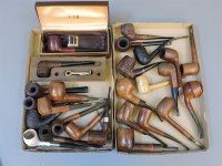 Lot 502 - A Dunhill pipe