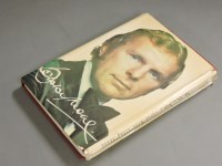 Lot 385 - 'Bobby Moore The Authorised Biography' by Jeff Powell