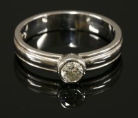 Lot 648 - A platinum single stone diamond ring