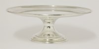 Lot 106 - A modern silver tazza