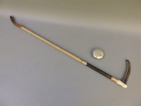 Lot 1187 - A riding crop