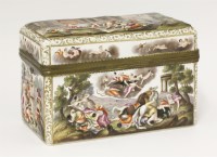 Lot 13 - A Capodimonte-style porcelain Casket