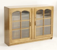 Lot 76 - A walnut hanging cabinet