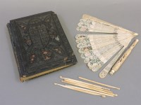 Lot 151 - A 19th century ivory fan