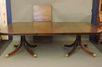Lot 625 - A mahogany dining suite