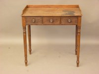Lot 658 - A Victorian mahogany side table